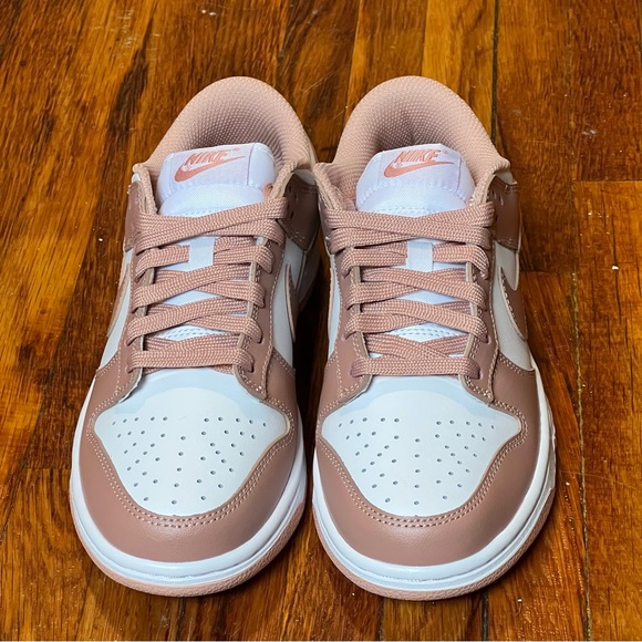 Nike Dunk Low Rose - Picture 2 of 4